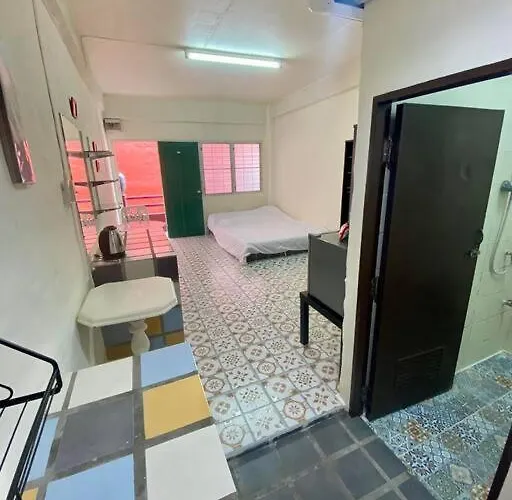 Ratanawong Place 513 Apartment